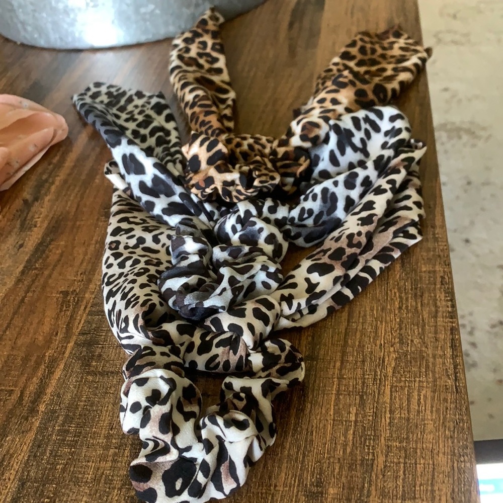 ‼️ACCEPTING ANY OFFER ‼️ Set of 3 hair scarves